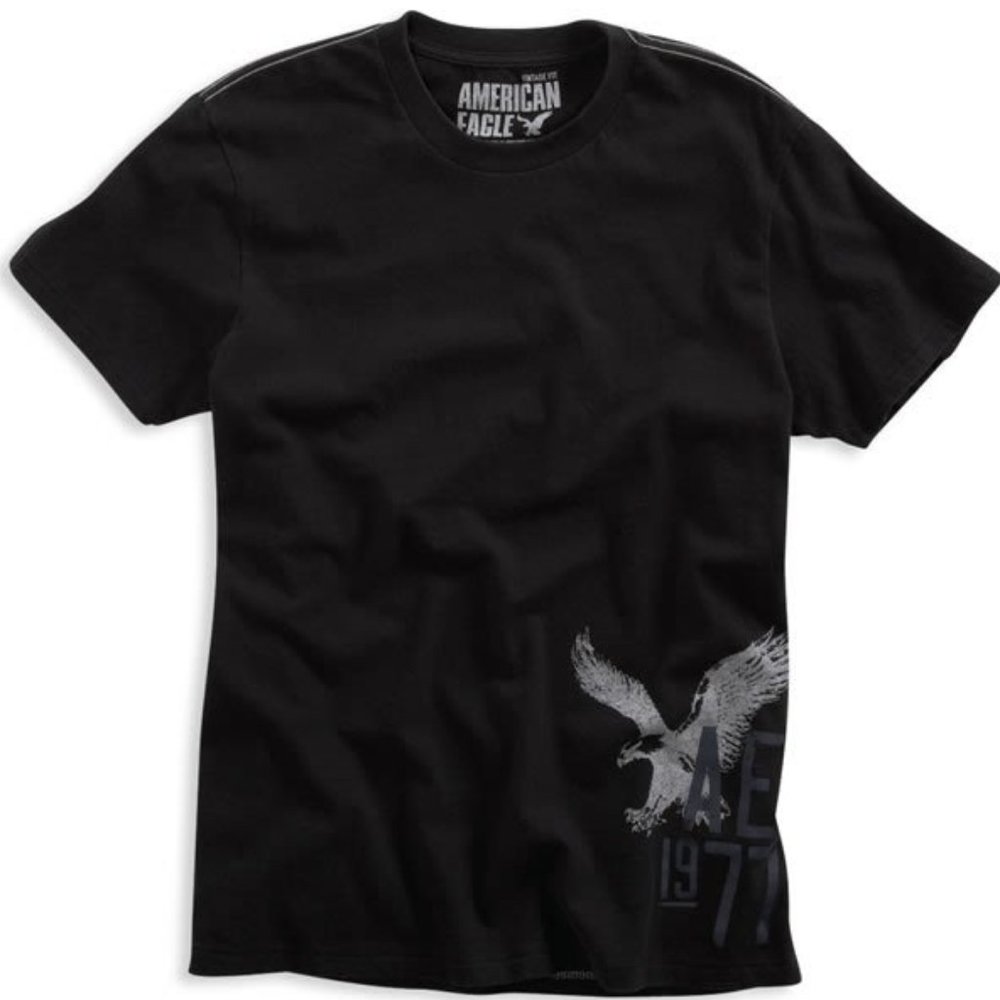 AMERICAN EAGLE OUTFITTERS Signature Tee NWT